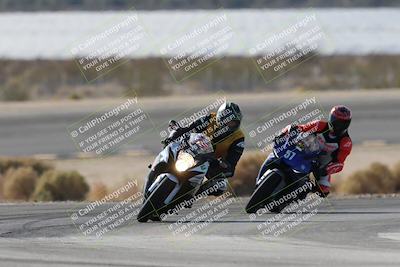 media/Nov-16-2025-Race Pace (Sun) [[8c5fa54630]]/Non Verified Riders (1st 20 Minutes)/1-Turn 14 (10am)/